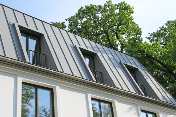 Modernisez votre couverture toiture dans la région de Namur par le zinc